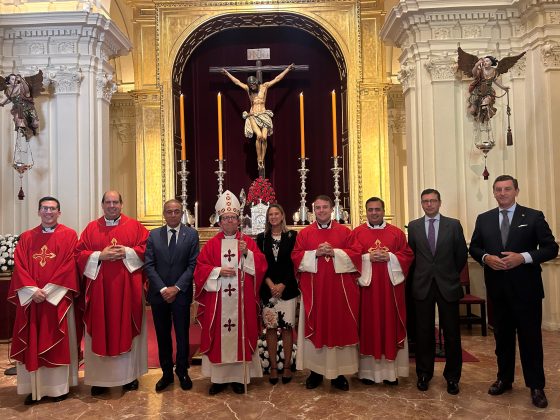 CATÓLICOS EN SEVILLA – Mons. Valdivia preside la misa de inicio de curso en la Universidad de Sevilla con una invitación a descubrir la presencia de Dios en el conocimiento