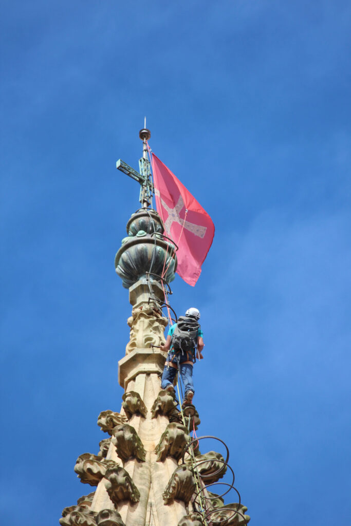 CATÓLICOS DE ASTURIAS – El domingo 14, Exaltación de la Santa Cruz, comienza en la Catedral la «Perdonanza»