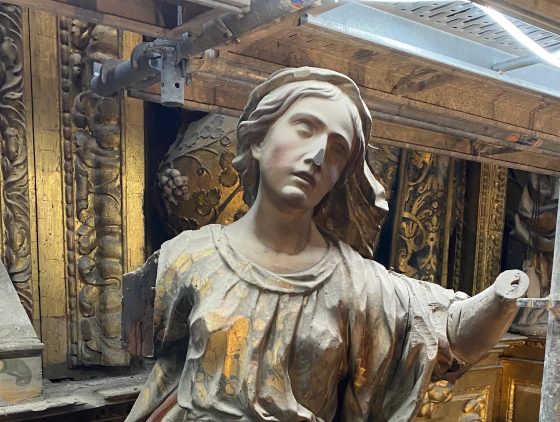 CATÓLICOS EN SEVILLA – La Delegación Diocesana de Patrimonio Cultural y la Hermandad de la Cena restauran el retablo de Los Terceros