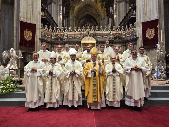CATÓLICOS EN SEVILLA – Monseñor Saiz Meneses comunica los destinos pastorales a los recién ordenados diáconos