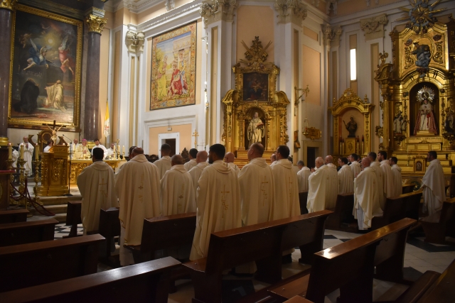 ARZOBISPADO CASTRENSE – Monseñor Aznárez preside la celebración de San Juan de Capistrano, patrón de los capellanes castrenses