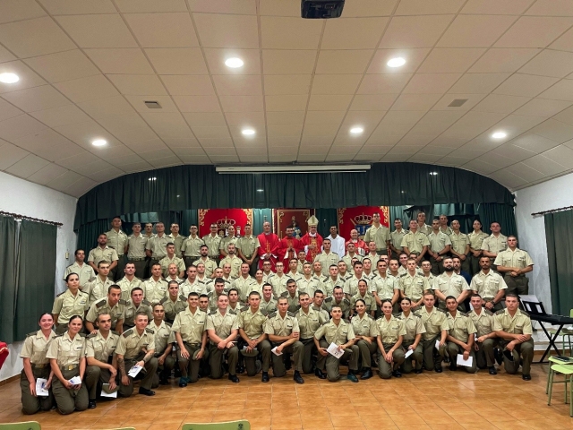 ARZOBISPADO CASTRENSE – Ceremonia de Confirmación en el Acuartelamiento Camposoto,  Centro de Formación de Tropa Nº2