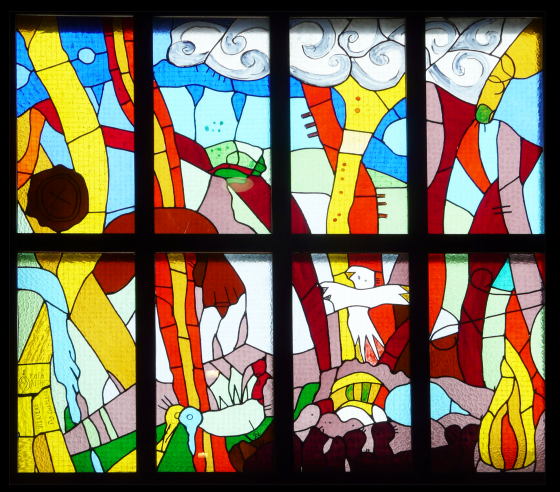 CATÓLICOS EN SEVILLA – Vidrieras de la Parroquia de Ntra. Sra. de la Oliva, de Dos Hermanas (II)