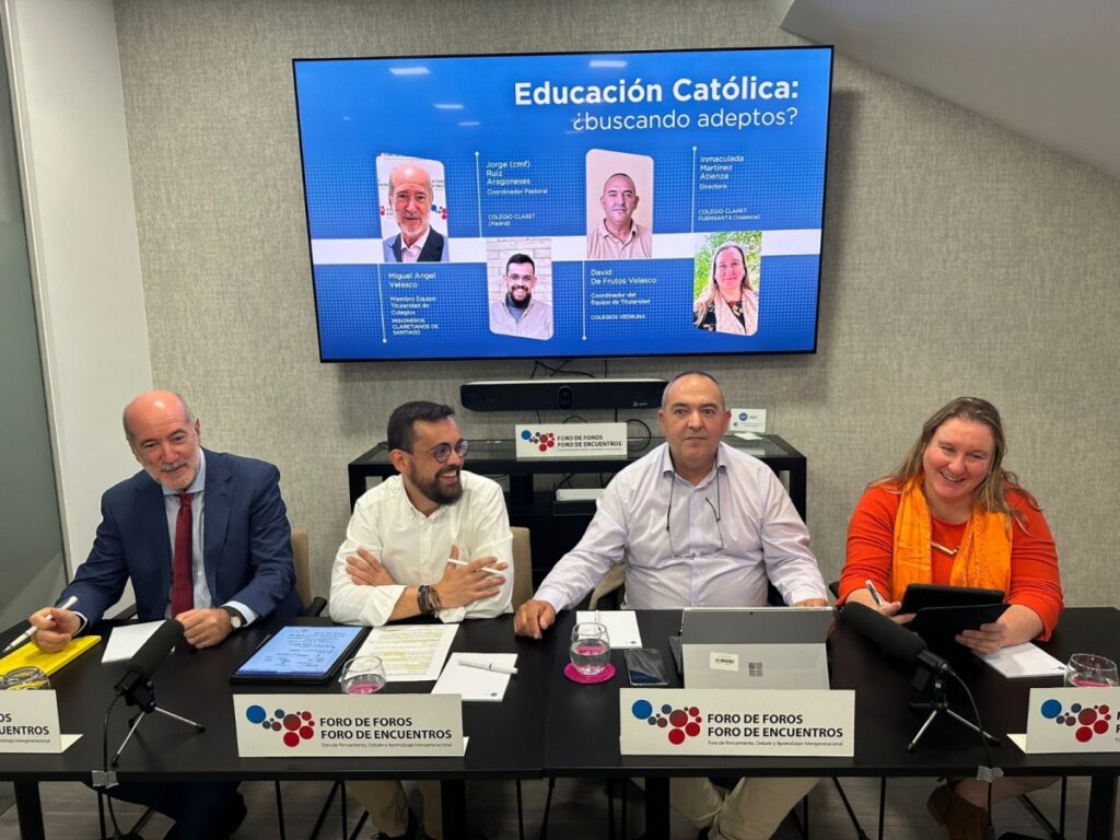 CATÓLICOS EN FERROL – Diálogo abierto en torno a la Educación Católica en la Fundación ‘Foro de Foros’