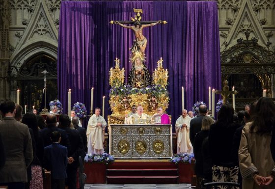 CATÓLICOS EN SEVILLA – La Hermandad del Museo celebra su 450º aniversario fundacional en la Catedral