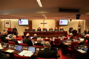 CATÓLICOS EN SALAMANCA – Mons. José Luis Retana participa en la 128ª Asamblea Plenaria de la Conferencia Episcopal Española