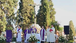 CATÓLICOS EN SEVILLA – “Orar por los difuntos es una obra de misericordia”