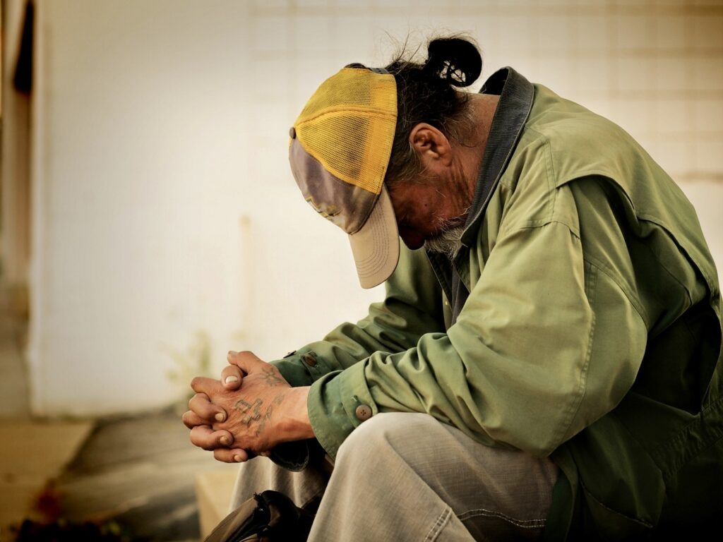 CATÓLICOS DE LUGO – Jornada Mundial de los Pobres: mirar la realidad con los ojos de Dios