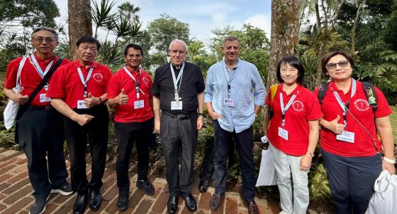 CATÓLICOS EN SEVILLA – Mons. Saiz Meneses destaca en Manila la aportación del Cursillo de Cristiandad a la evangelización
