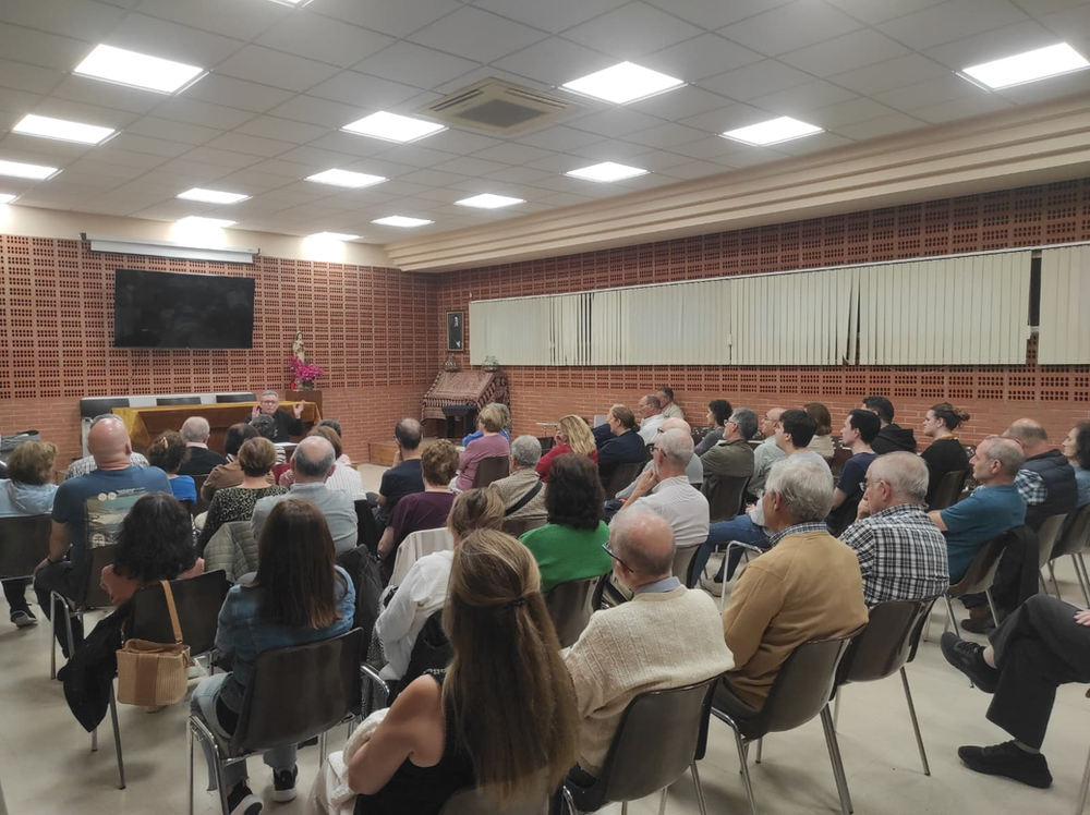 CATÓLICOS EN SEVILLA – Crónica de la primera jornada formativa del curso: “La Eucaristía nace del deseo de Cristo de encontrarse con nosotros”