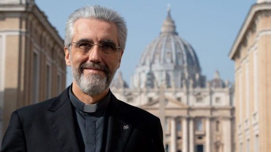 CATÓLICOS EN SEVILLA – Monseñor Marín: “El proceso sinodal es realmente un antídoto contra el pesimismo”