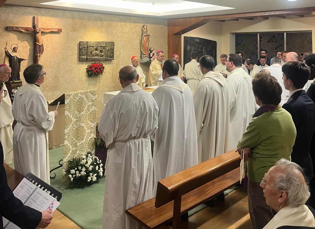 CATÓLICOS EN ÁVILA – El Teologado de Ávila celebra la fiesta de su patrón, San Juan de la Cruz