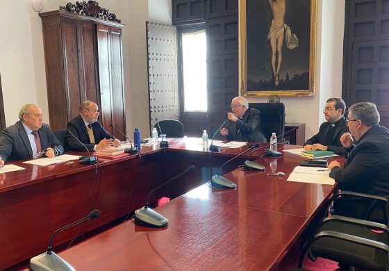 CATÓLICOS EN SEVILLA – Monseñor Saiz Meneses preside la sesión de trabajo de la Comisión Ejecutiva del Observatorio de la Piedad Popular