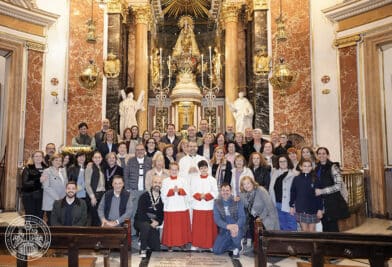 CATÓLICOS EN VALENCIA – Las parroquias de El Saler, Pinedo y Castellar-Oliveral peregrinan a la Basílica de la Virgen para agradecer su visita en octubre