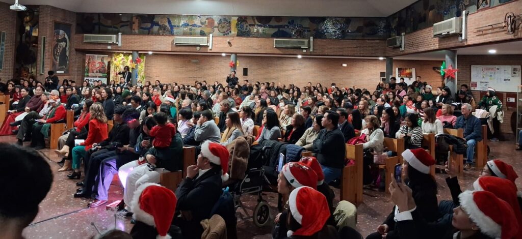 CATÓLICOS EN FERROL – Preparando la Navidad en diversas posiciones apostólicas
