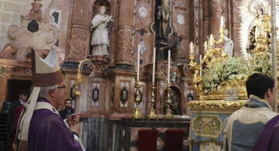 CATÓLICOS EN SEVILLA – El arzobispo recuerda que “la fe se confiesa con la boca, se celebra en la liturgia y se vive con obras”