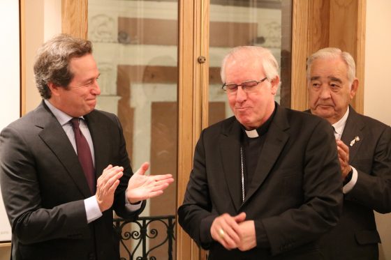 CATÓLICOS EN SEVILLA – El arzobispo bendice la casa hermandad del Amor