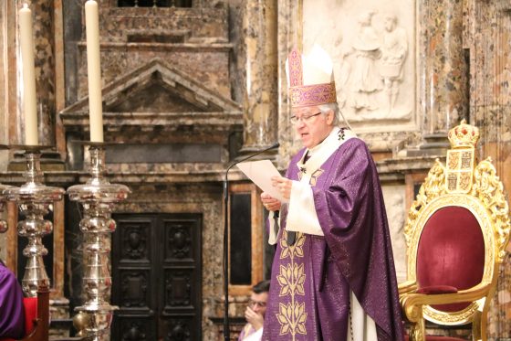 CATÓLICOS EN SEVILLA – Homilía en el funeral por las víctimas de los accidentes ferroviarios de Adamuz y Gelida
