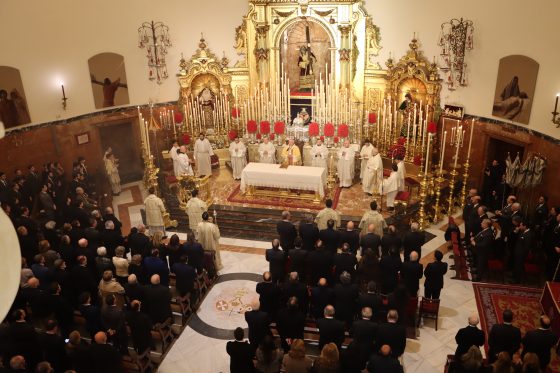 CATÓLICOS EN SEVILLA – Monseñor Saiz en la función principal de instituto del Gran Poder: “El Niño de Belén es el Varón de Dolores”