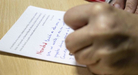 CATÓLICOS EN SEVILLA – Quince jóvenes viven una Navidad solidaria acompañando a mayores en soledad junto a Cáritas Diocesana