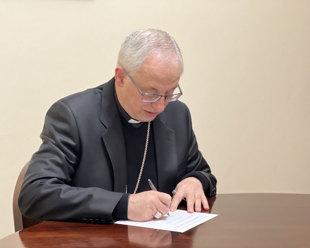 CATÓLICOS DE LUGO – Diez años más de colaboración para la acogida de peregrinos en Miraz