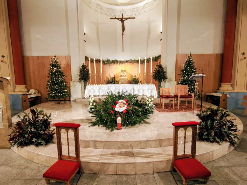 CATÓLICOS EN BARCELONA – La luz de la Navidad en nuestra parroquia