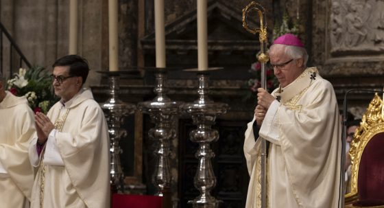 CATÓLICOS EN SEVILLA – 13 TV retransmitirá en directo la Misa del Bautismo del Señor desde la Catedral de Sevilla el domingo 11 de enero