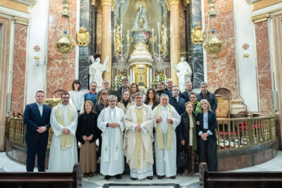 CATÓLICOS EN VALENCIA – La Basílica de la Virgen acoge la celebración en honor al patrón de los profesionales de la información, San Francisco de Sales 