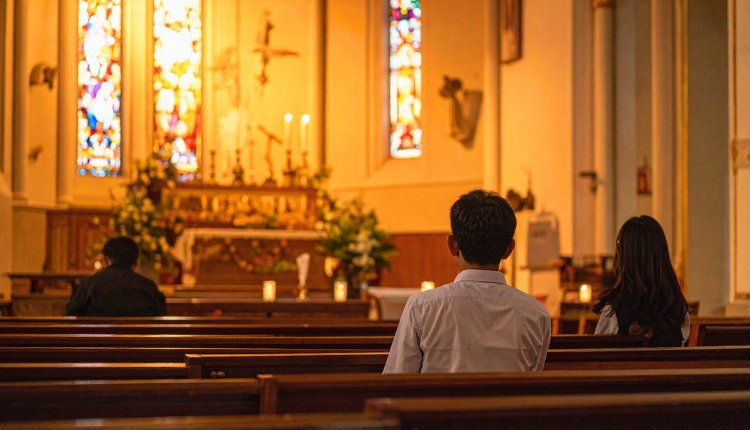 CATÓLICOS EN MADRID – Sanar en Navidad: Del espíritu del Grinch a la esperanza de Belén