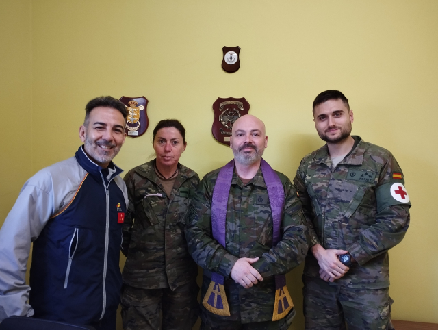 ARZOBISPADO CASTRENSE – Rito de imposición de la ceniza y confesiones en las capillas de las Bases de la plaza de Valencia