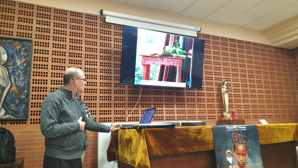 CATÓLICOS EN SEVILLA – Crónica y galería fotográfica de la Cena del Hambre
