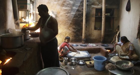 CATÓLICOS EN SEVILLA – “Declara la guerra al hambre”