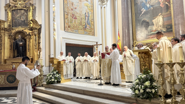 ARZOBISPADO CASTRENSE – SANTA MISA CRISMAL EN LA IGLESIA CATEDRAL DE LAS FUERZAS ARMADAS