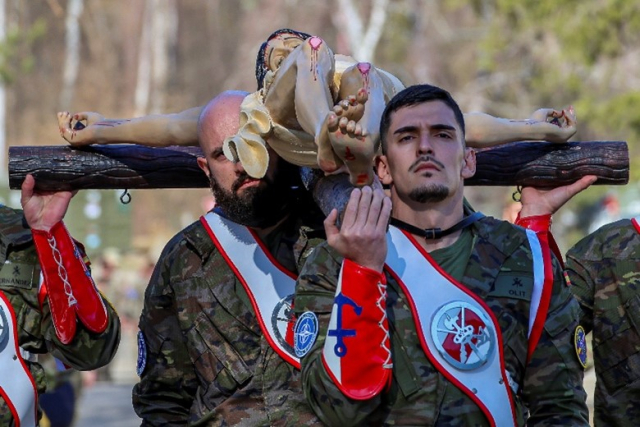 ARZOBISPADO CASTRENSE – Inauguración de la capilla “Santísimo Cristo y San Juan Pablo II” en el Destacamento español desplegado en Eslovaquia