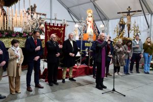 CATÓLICOS EN CANTABRIA – Bendición de la carpa de exposición de pasos de la plaza Porticada (Galería)