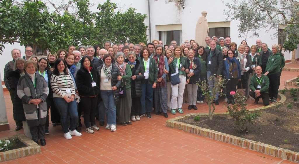 CATÓLICOS EN SEVILLA – Una misa con la mirada puesta en el Cielo – “Talitha Qumi”