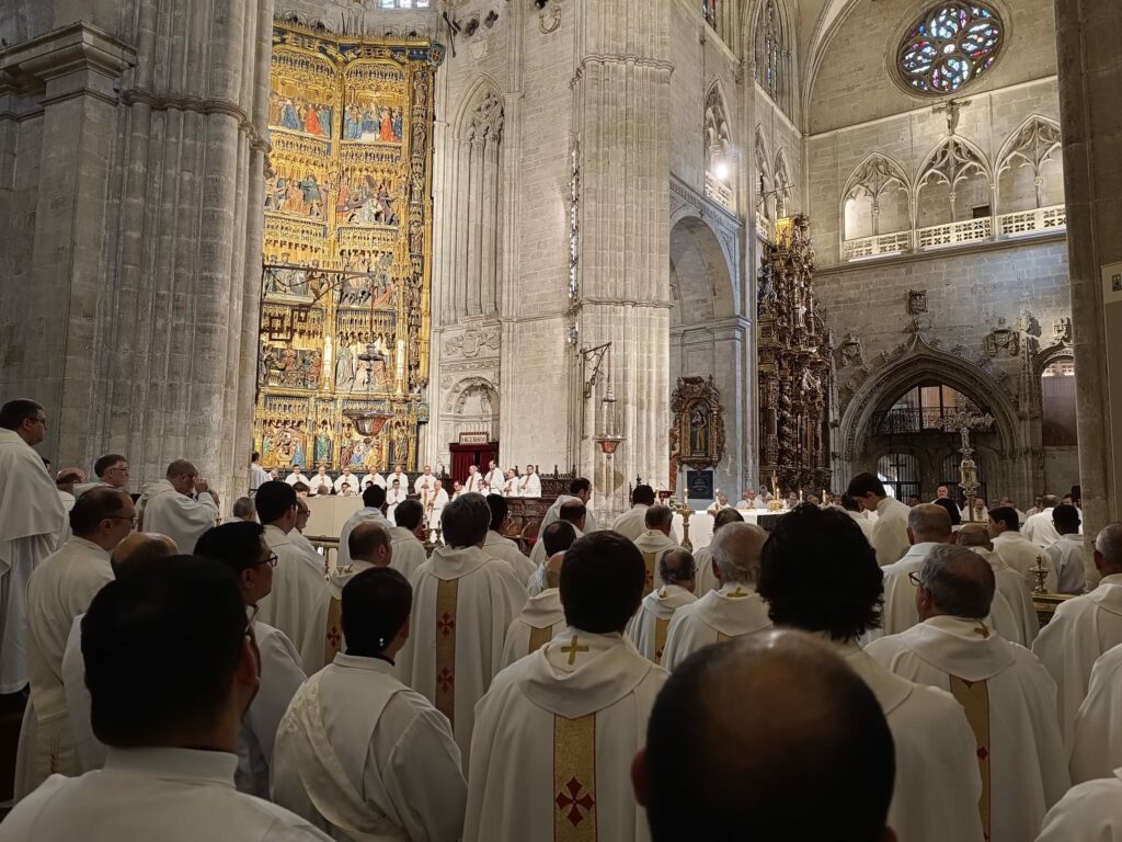 CATÓLICOS DE ASTURIAS – Celebración de la Misa Crismal en la Catedral