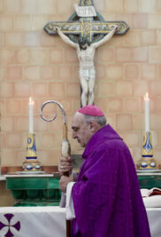 CATÓLICOS EN VALENCIA – El Arzobispo preside una eucaristía de reparación en Manises