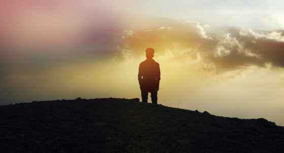 CATÓLICOS EN SEVILLA – Apuntes de Vida Espiritual | La oración, escuchar a Dios en el silencio (Por monseñor León)