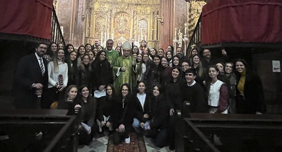CATÓLICOS EN SEVILLA – Monseñor León realiza la Visita Pastoral a la Parroquia Santa María de la Mesa, de Utrera