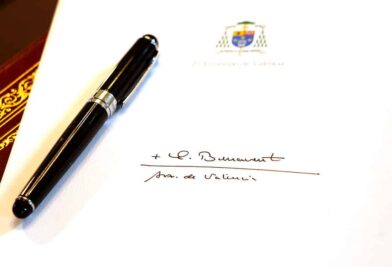 CATÓLICOS EN VALENCIA – LA IGLESIA NACE DE LA PASCUA