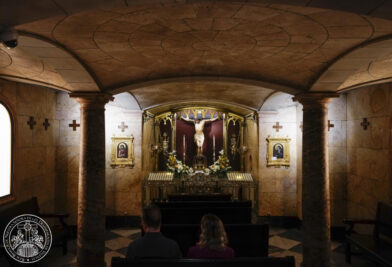 CATÓLICOS EN VALENCIA – El Cristo de la Coveta regresa a su capilla, en la Basílica de la Virgen