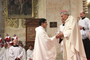 CATÓLICOS EN SALAMANCA – Mons. José Luis Retana al clero: “Renovar es volver a pronunciar nuestro ‘sí’ a la llamada que se nos hace cada día”