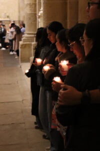 CATÓLICOS EN SALAMANCA – La luz de la Pascua ilumina la Catedral en la Vigilia, “la fiesta de las fiestas”