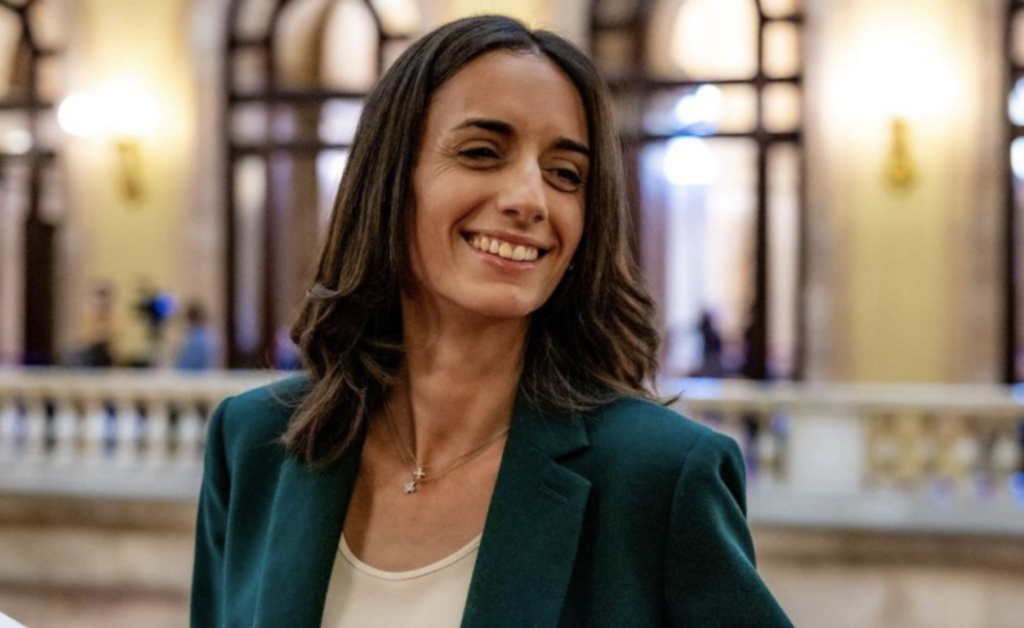 Tradicionalismo – Mònica Lora (Vox): «Es intolerable que en un Estado de derecho se puedan producir agresiones de esta magnitud»