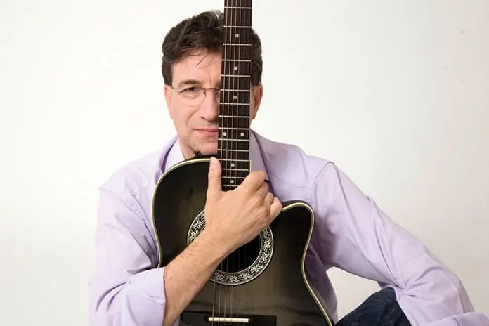 CATÓLICOS EN ÁVILA – Iglesia en Castilla presenta el himno oficial de su Asamblea Eclesial, compuesto por el cantautor zamorano Rogelio Cabado