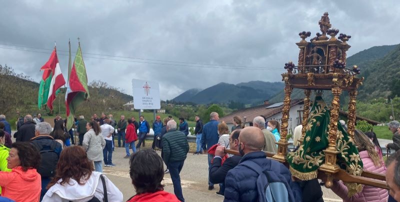 CATÓLICOS EN CANTABRIA – Liébana inaugura los cultos en honor a su patrona con el traslado de ‘la Santuca’ a Aniezo