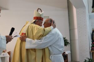 CATÓLICOS EN SALAMANCA – Juan Ignacio Fuentes avanza en su camino hacia el diaconado permanente con el rito de admisión