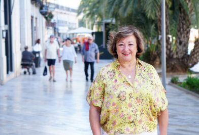 CATÓLICOS EN VALENCIA – Amparo Estellés, delegada de Apostolado Seglar: “Estamos en una sociedad muy necesitada de escucha, de acompañamiento y es necesario salir al encuentro de los demás”