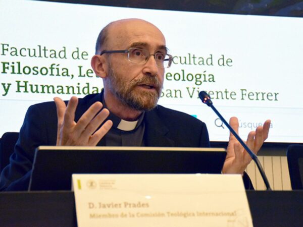 CATÓLICOS EN VALENCIA – «Quo vadis, humanitas?» reivindica la unidad del ser humano en todas sus dimensiones